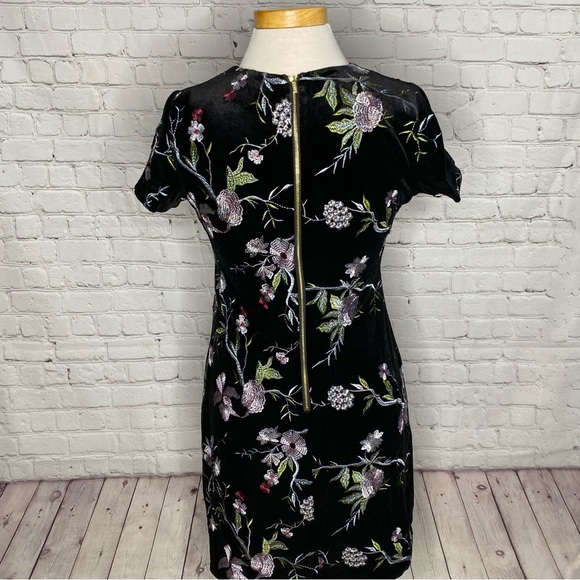 CALVIN KLEIN Floral Velvet Dress - Picture 3 of 10